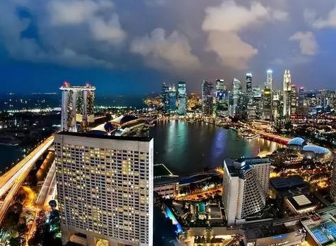 中国有钱人，正在大量涌入新加坡，先富不带后富，问题出在哪？